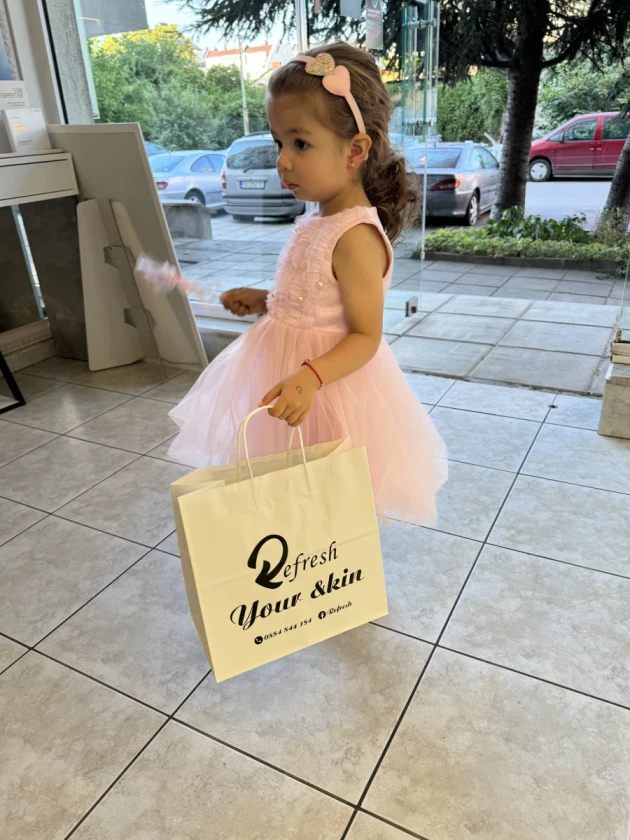 Поставяне на Обици STUDEX 75 - Reservation.Studio Поставяне на Обици STUDEX 75 - Reservation.Studio