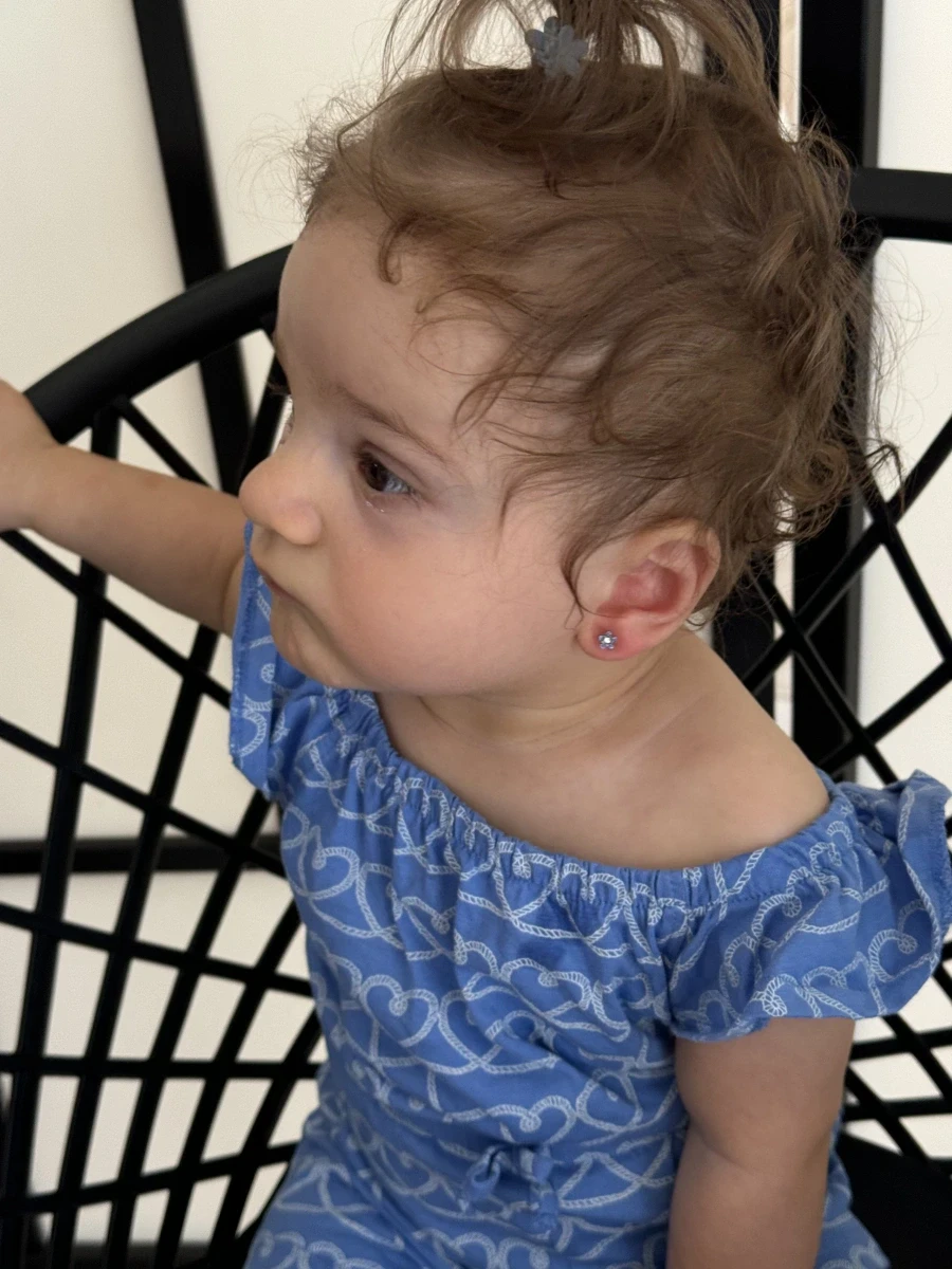 Поставяне на Обици STUDEX 75 - едновременно поставяне - Reservation.Studio Поставяне на Обици STUDEX 75 - едновременно поставяне - Reservation.Studio