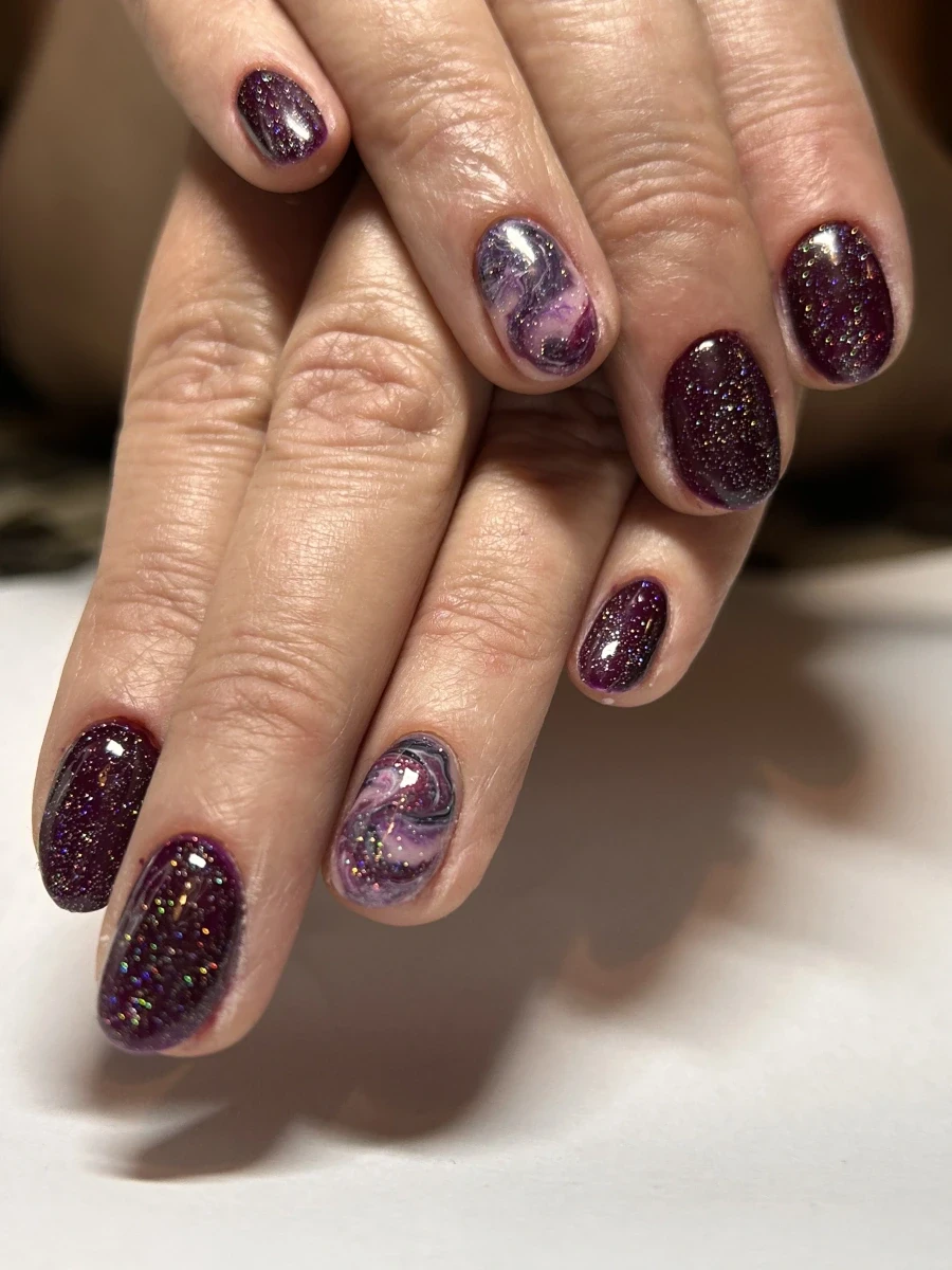 Маникюр с гел лак и изравняване - Reservation.Studio