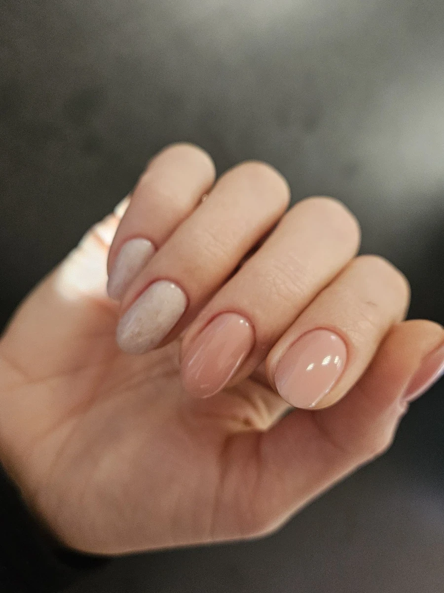 Маникюр с гел лак - Reservation.Studio