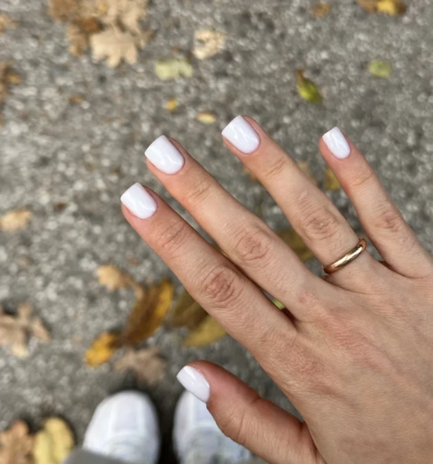 Маникюр с гел лак - Reservation.Studio