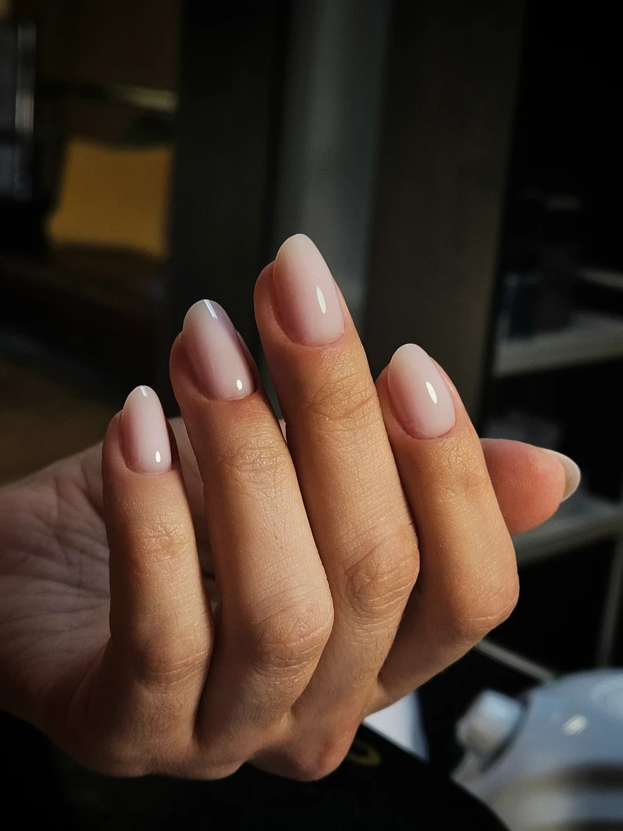 Маникюр с гел лак - Reservation.Studio