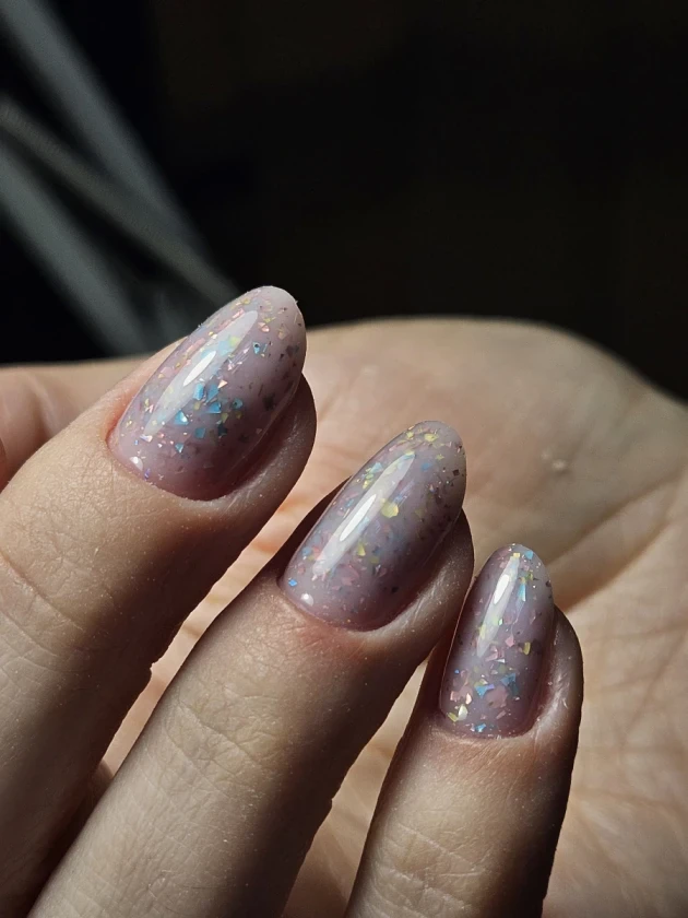 Маникюр с гел лак - Reservation.Studio