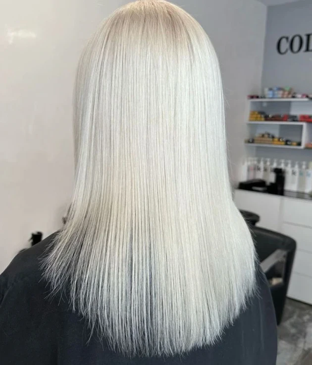Боядисване с WELLA PROFESSIONAL KOLESTON - Reservation.Studio