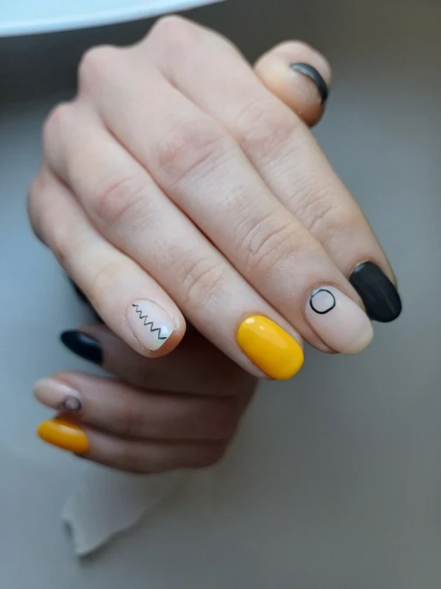 Маникюр с гел лак - Reservation.Studio Маникюр с гел лак - Reservation.Studio