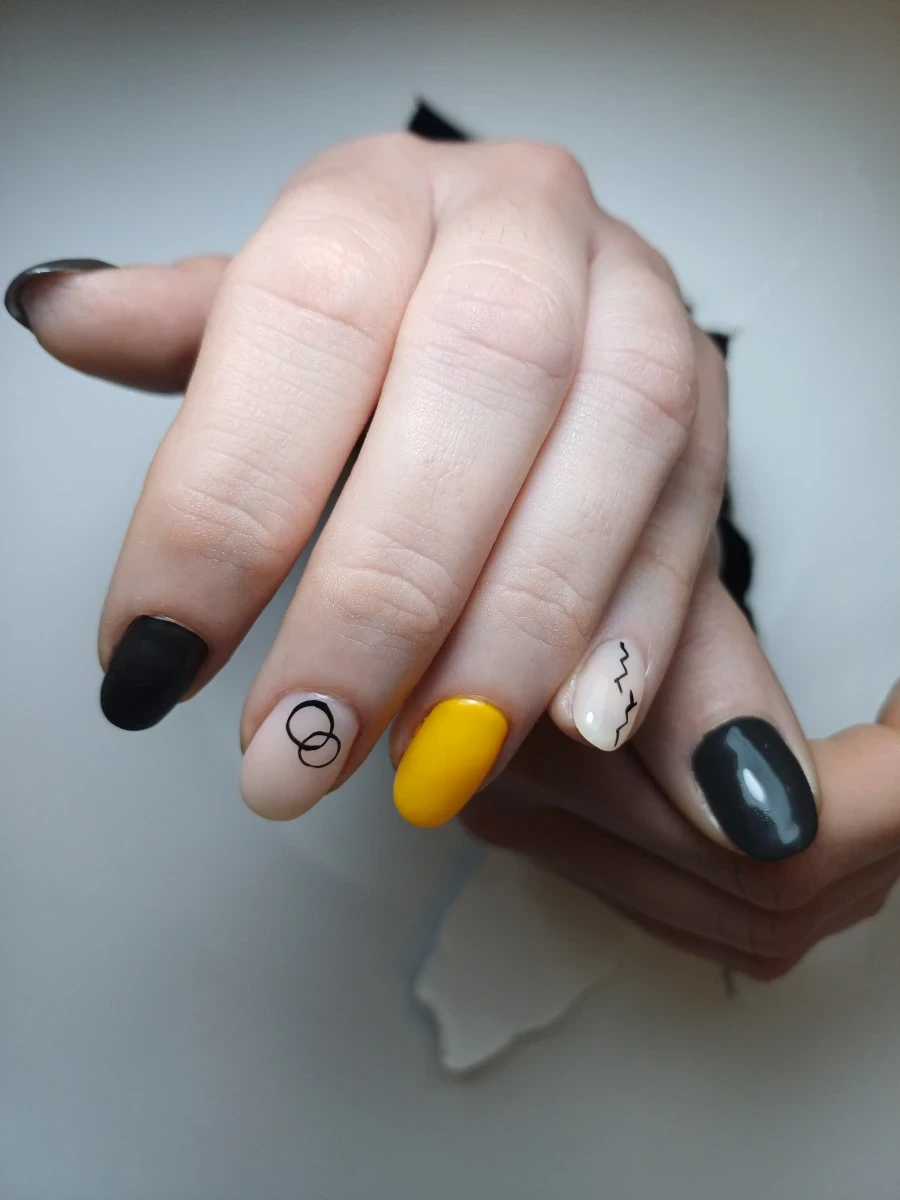 Маникюр с гел лак - Reservation.Studio Маникюр с гел лак - Reservation.Studio