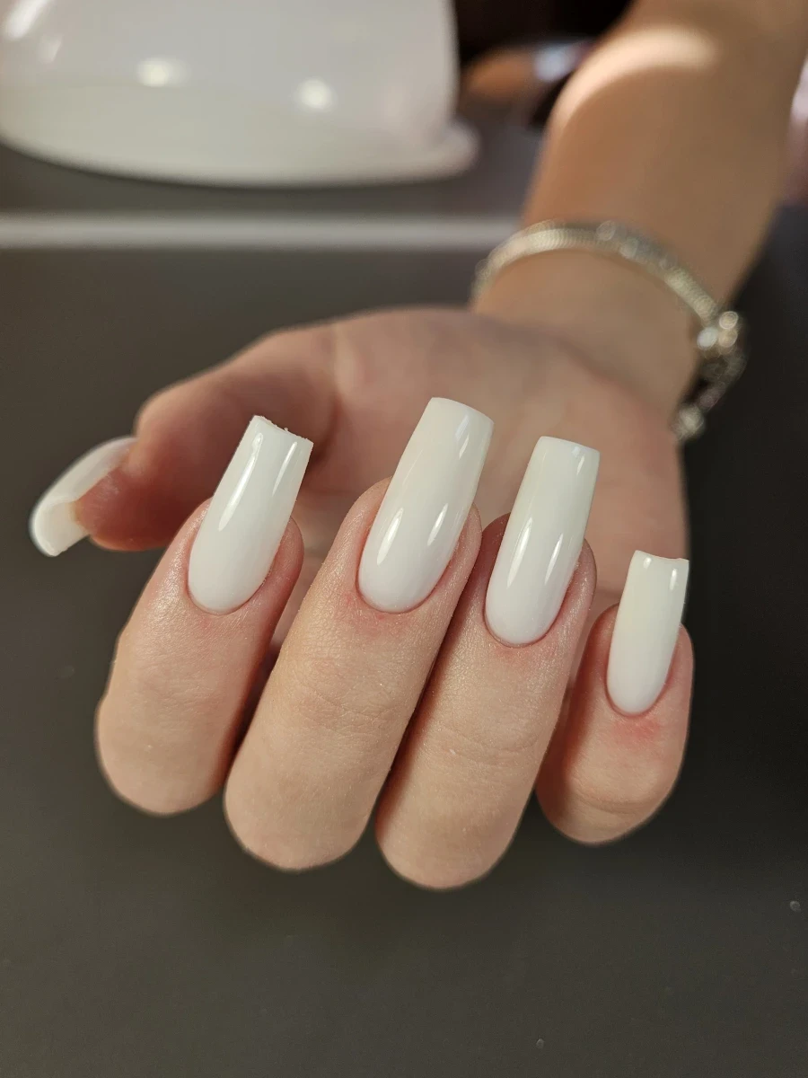 Маникюр с гел лак - Reservation.Studio