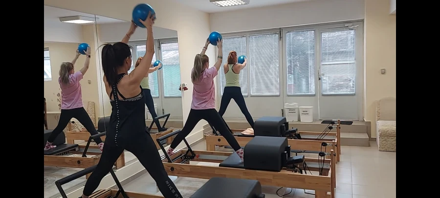 Reformer Pilates / Пилатес Реформър - Reservation.Studio Reformer Pilates / Пилатес Реформър - Reservation.Studio