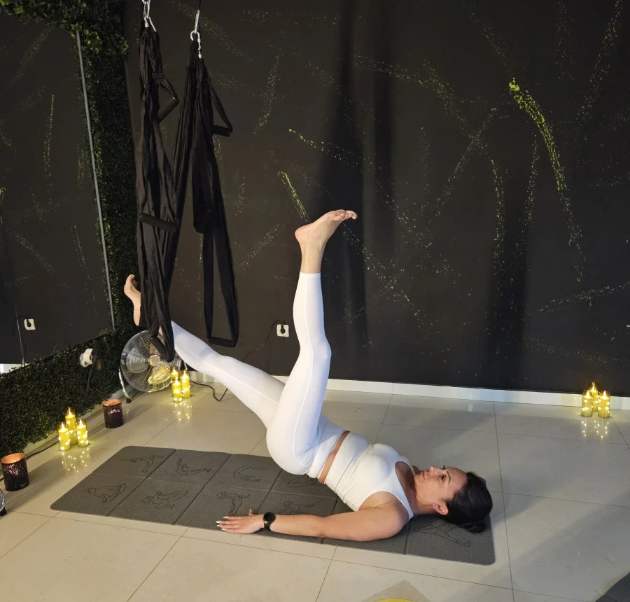 Въздушен пилатес / хамаци / - Reservation.Studio