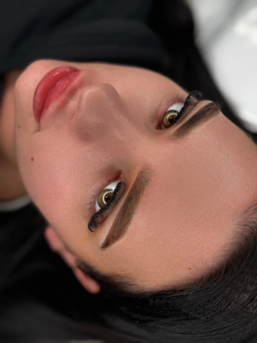 Микропигментация на вежди - Reservation.Studio Микропигментация на вежди - Reservation.Studio