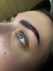 Микропигментация на вежди