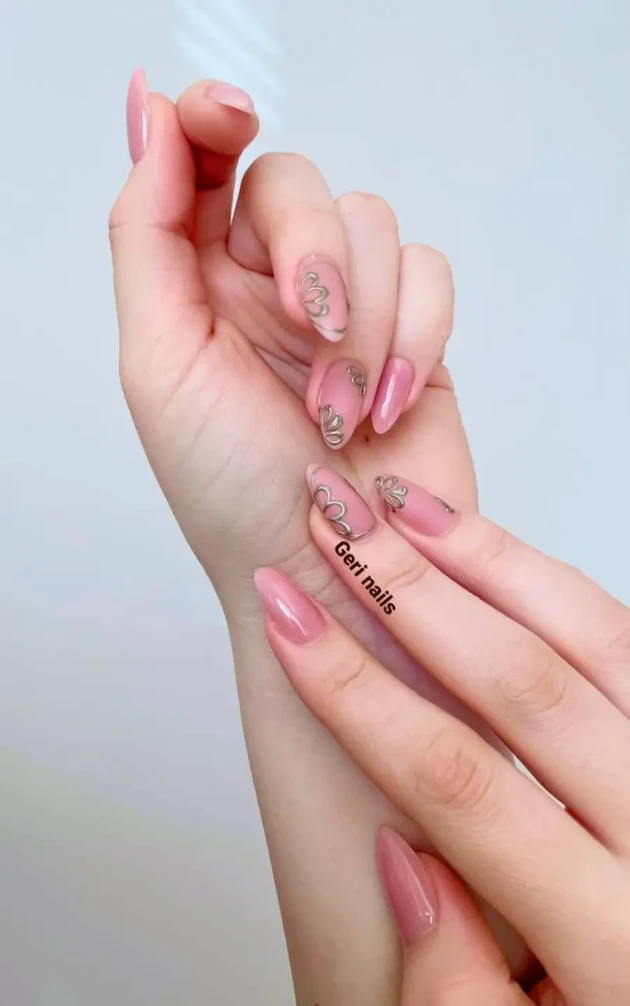 Гел лак с каучукова база - Reservation.Studio