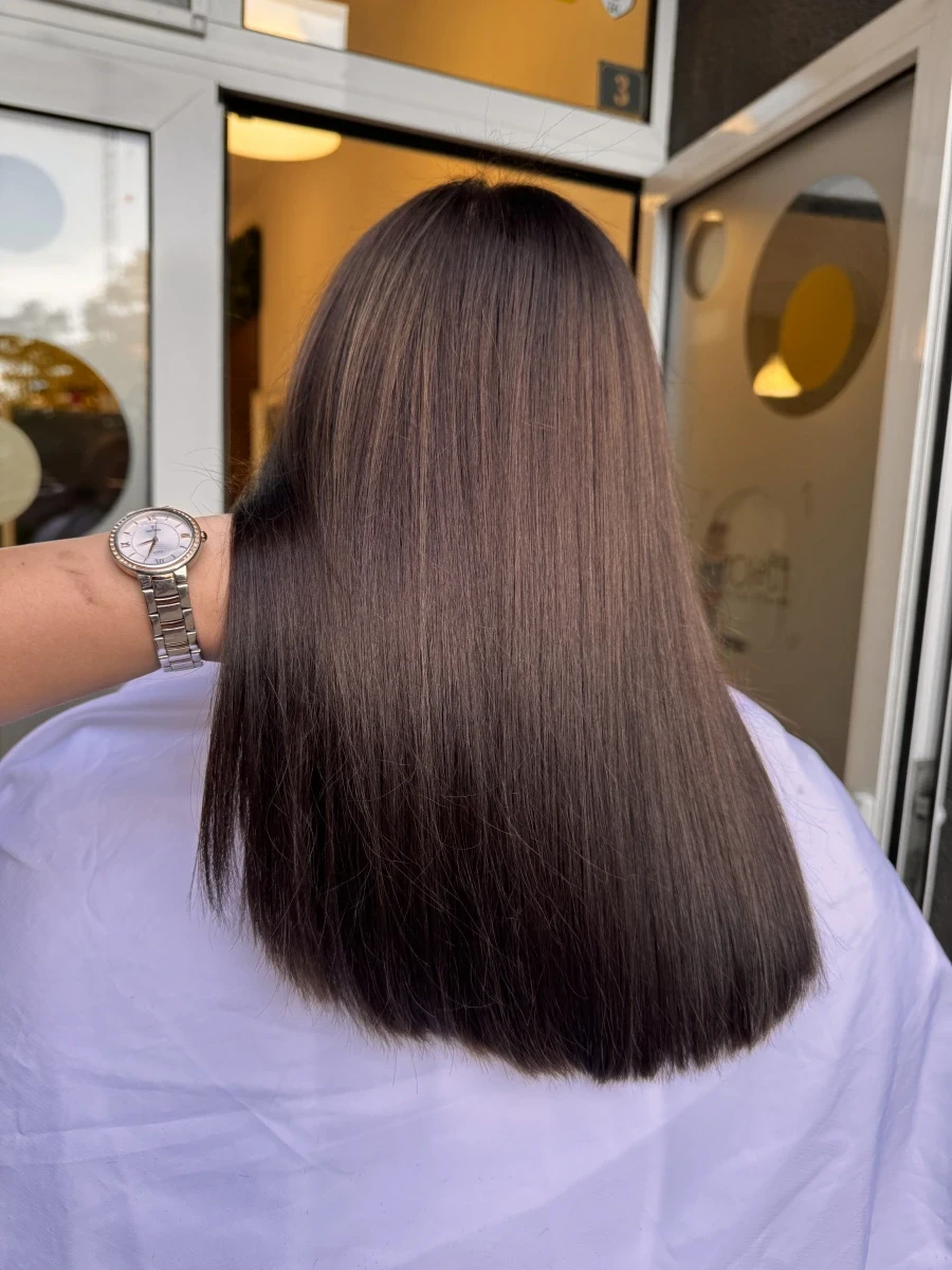 Боядисване+ подстригване +стайлинг - Reservation.Studio