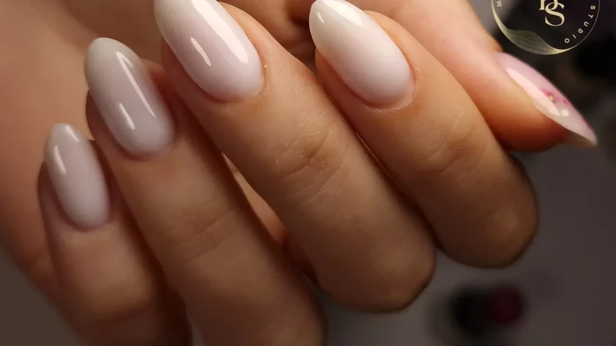 Маникюр с гел лак