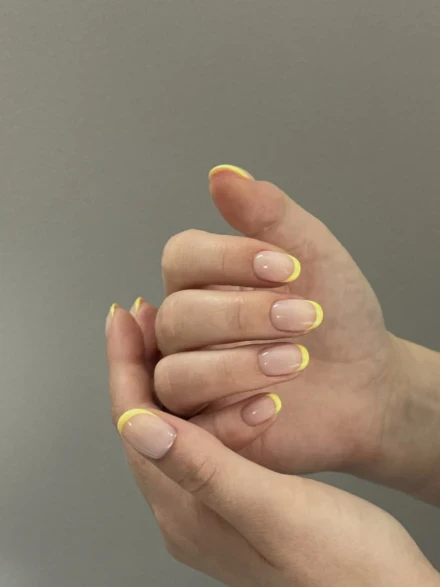 Maniküre mit/ ohne Gel-Nagellack