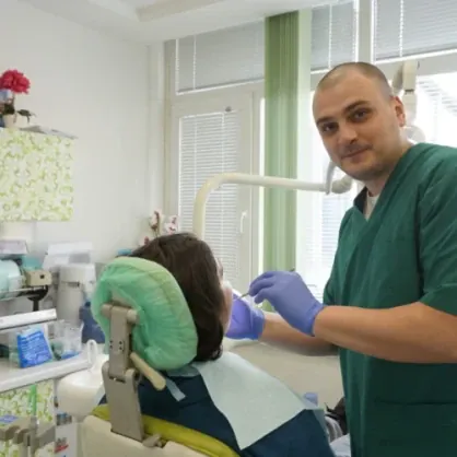 д-р Любомир Янев - Зъболекар д-р Любомир Янев - Зъболекар