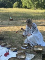 Внутренняя йога с тибетскими поющими чашами