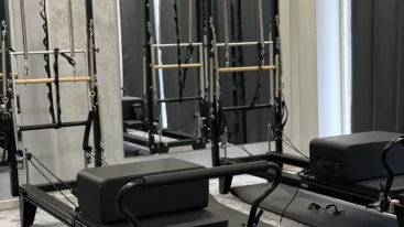 AMAYA Pilates Reformer