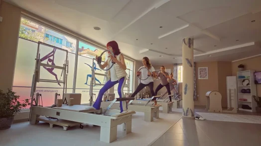 Dynamic social CLUB Dynamic social CLUB