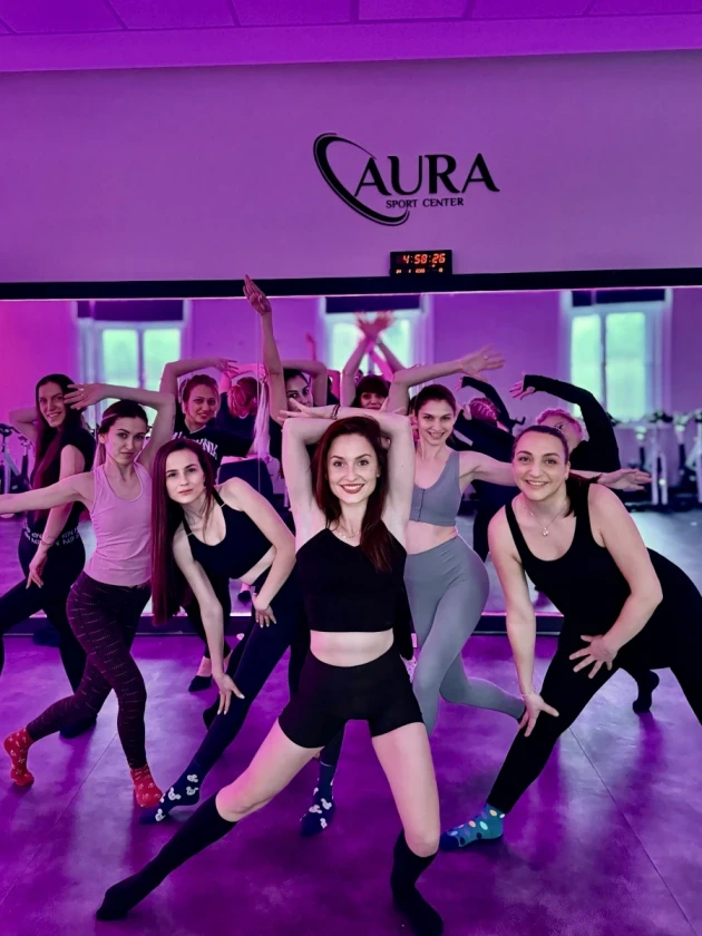 Хийлс и джаз танци - Reservation.Studio Хийлс и джаз танци - Reservation.Studio