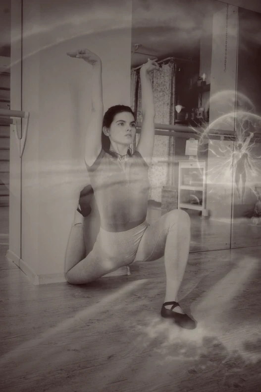 Йога Латес Йога Латес