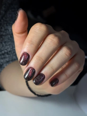 Маникюр с изравняване/укрепване с база и гел лак