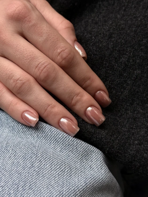 Маникюр с изравняване/укрепване с база и гел лак - Reservation.Studio