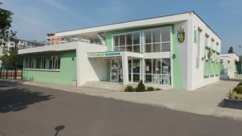 МястоТо - Спортен Център Славейков