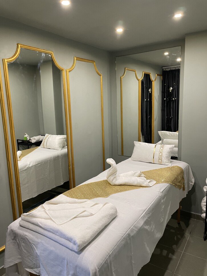 BLACK LOTUS MASSAGE STUDIO