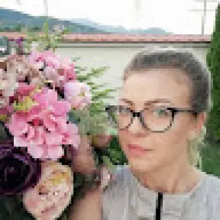 https://cdn.reservation.studio/media/48834/conversions/ACg8ocJ8Ka76nNOxNp4VX-MGCLy4M68-6QLOmbYQADsuJ_drOL27jbl12w=s96-c-avatar.webp?v=1785764945