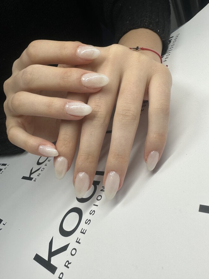 Поддръжка на изграден маникюр