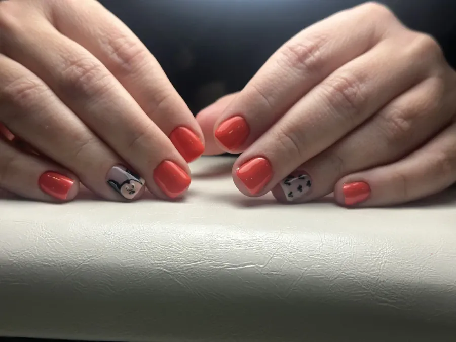 Маникюр с гел лак - Reservation.Studio