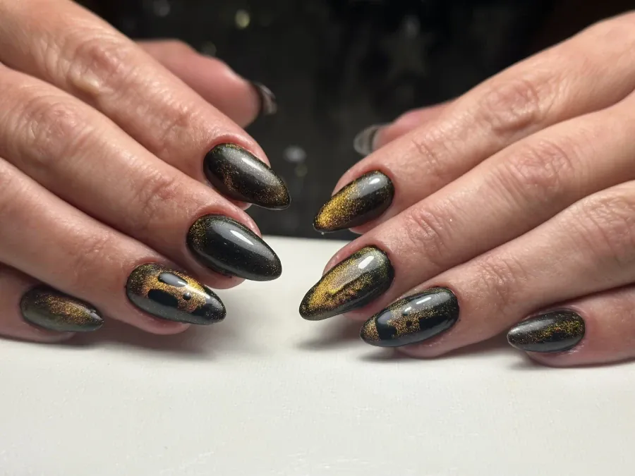 Маникюр с гел лак - Reservation.Studio