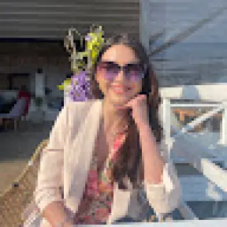 https://cdn.reservation.studio/media/51593/conversions/ACg8ocJ1cqOJpPw7eSu0P66TrjhOBgDhOjzYBNyrYfv16lrSESGfrdY=s96-c-avatar.webp?v=1790676651