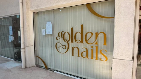 Golden Nails Golden Nails