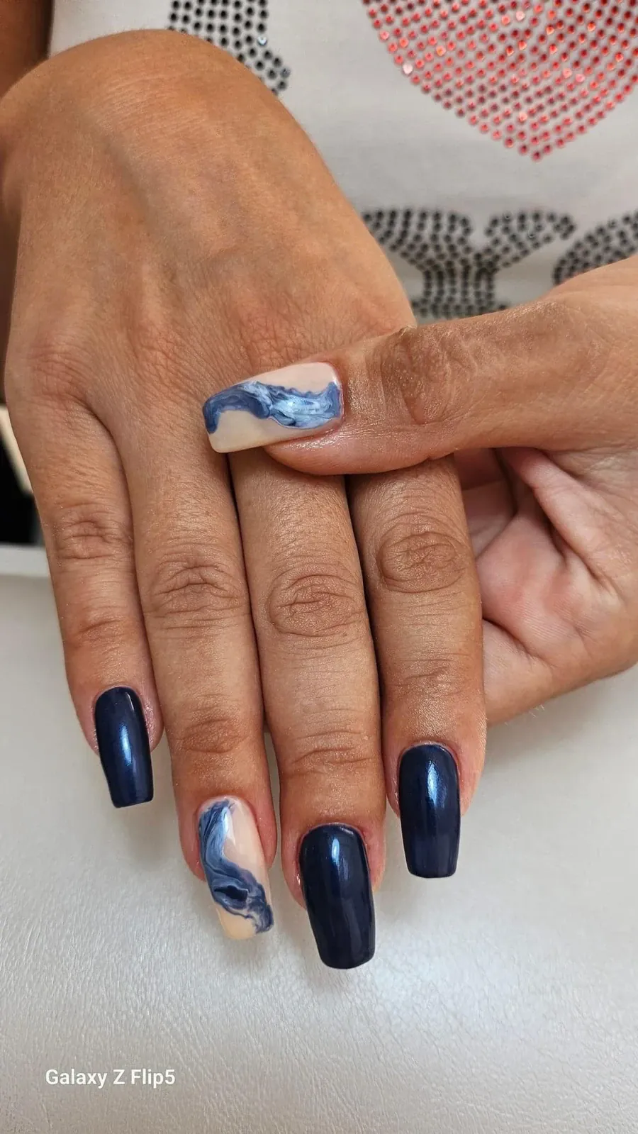 Маникюр с гел лак + декорация - Reservation.Studio