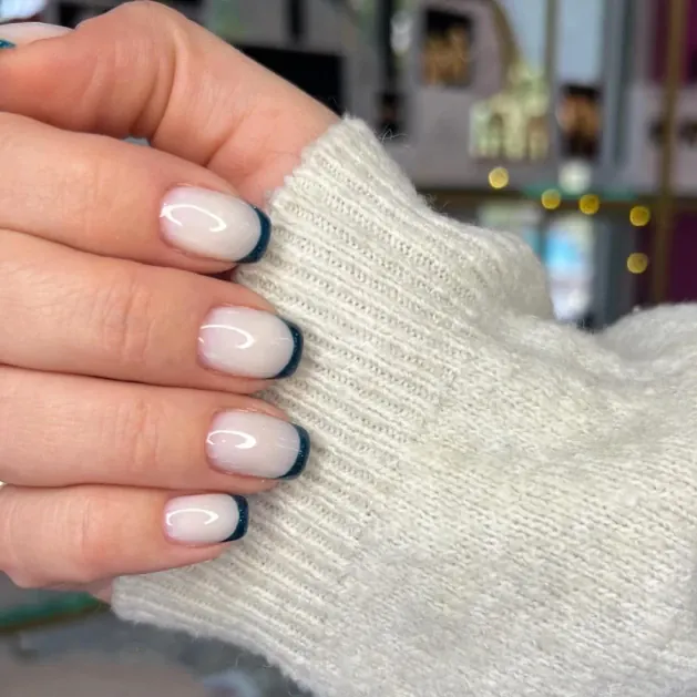 Маникюр с Гел лак (Къси нокти) - Reservation.Studio Маникюр с Гел лак (Къси нокти) - Reservation.Studio