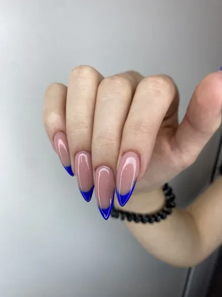 Маникюр с гел лак - Reservation.Studio