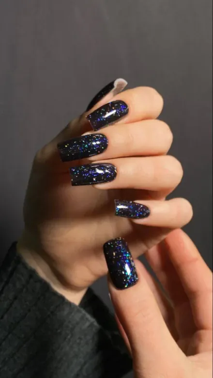 Гел върху естествени нокти - Reservation.Studio