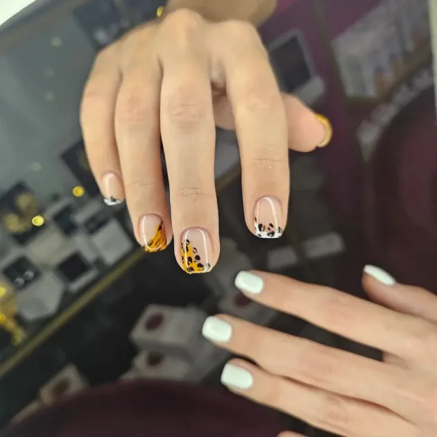 Ман. с Гел Лак (Дълги Нокти) - Reservation.Studio