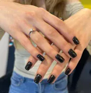 Maniküre mit Gel-Lack